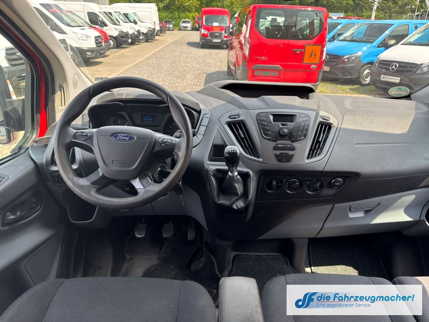 Fahrzeugabbildung Ford Transit Custom Kombi 300 L1 2.2 TDCi *8459