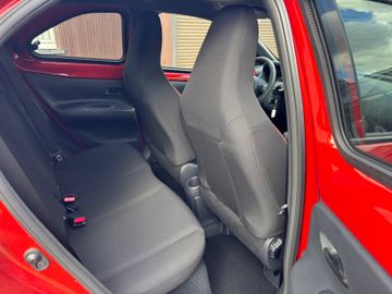 Toyota Aygo (X) - 8