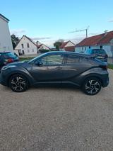 Toyota C-HR 2.0-l-VVTi Hybrid Team Deutshland - Toyota C-HR von privat