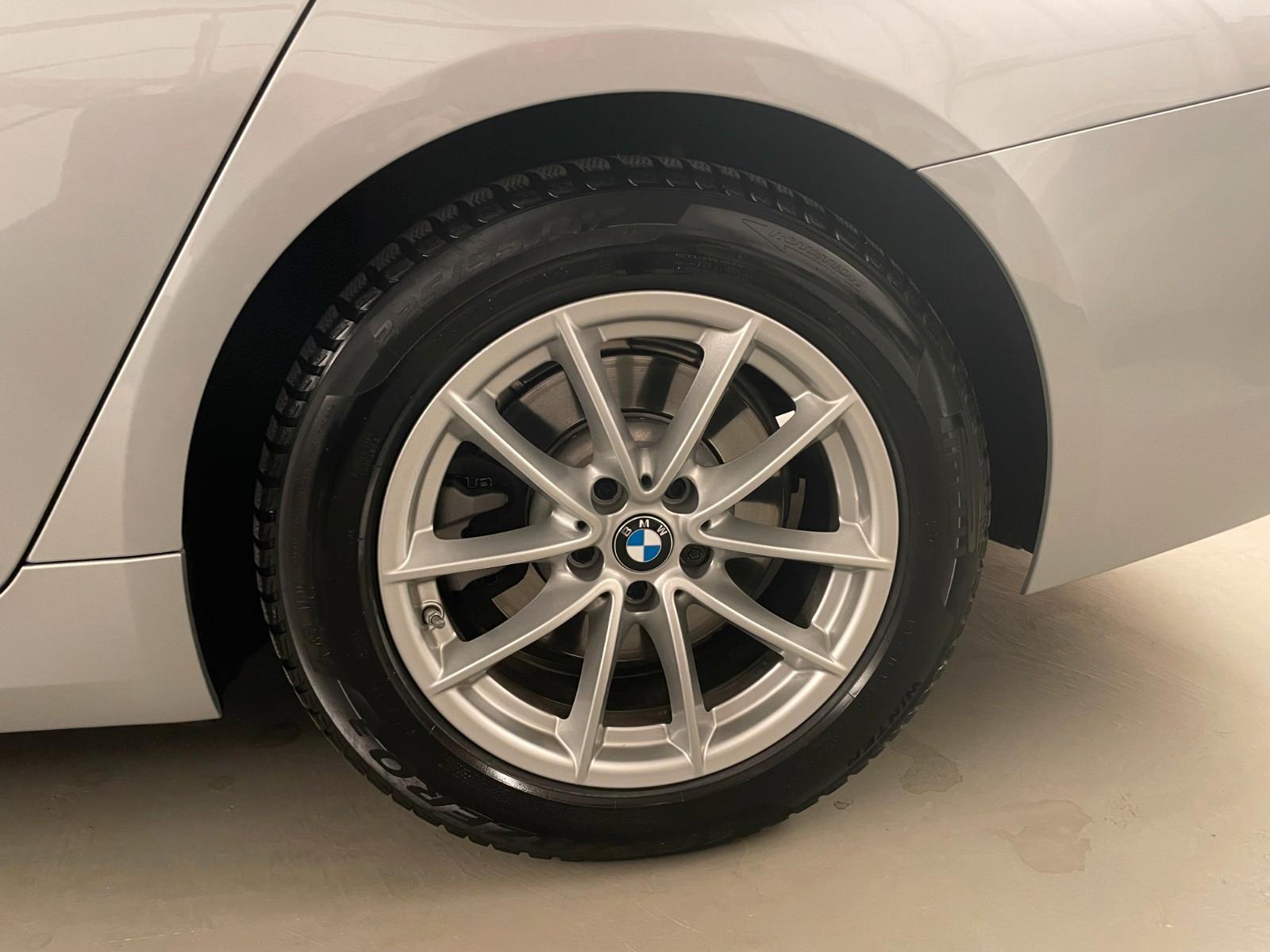 BMW 520 d xDrive Luxury Line *** Vollausstattung ***