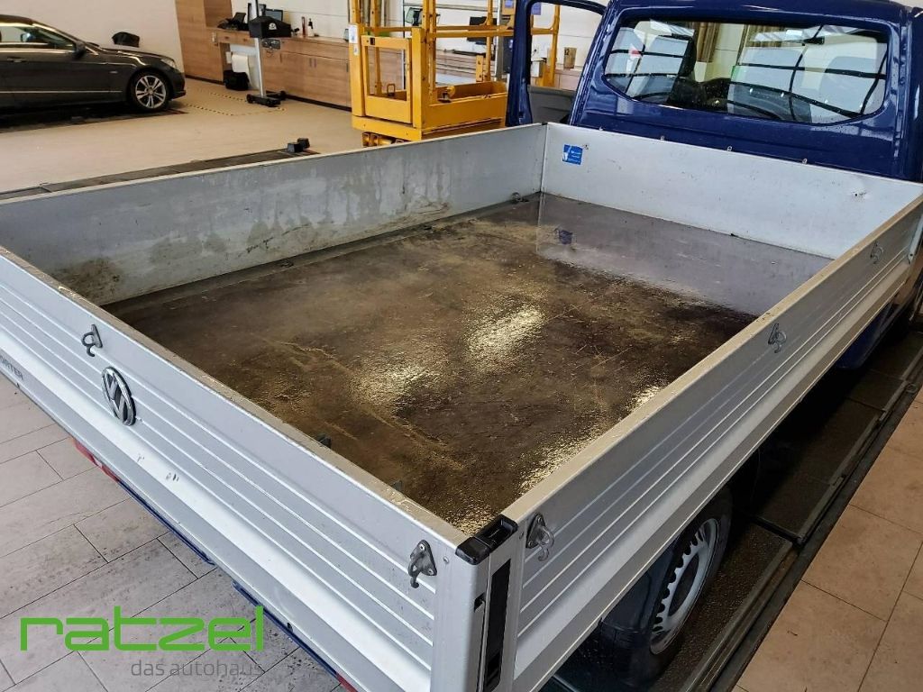 Fahrzeugabbildung Volkswagen T6.1 Transporter Pritsche lang mit Einzelkabine