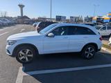 Mercedes-Benz GLC 300 4MATIC Autom. -360/Panoramic - Mercedes-Benz GLC 300: Von Privat