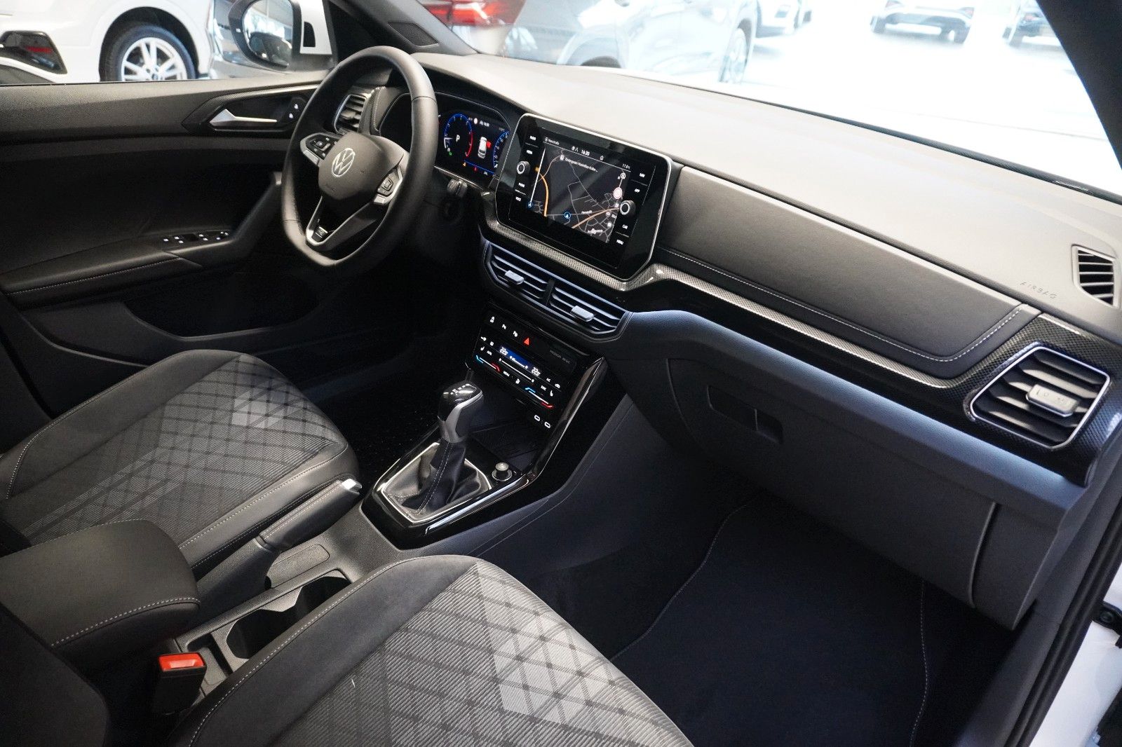 Volkswagen T-Cross - Bild 9