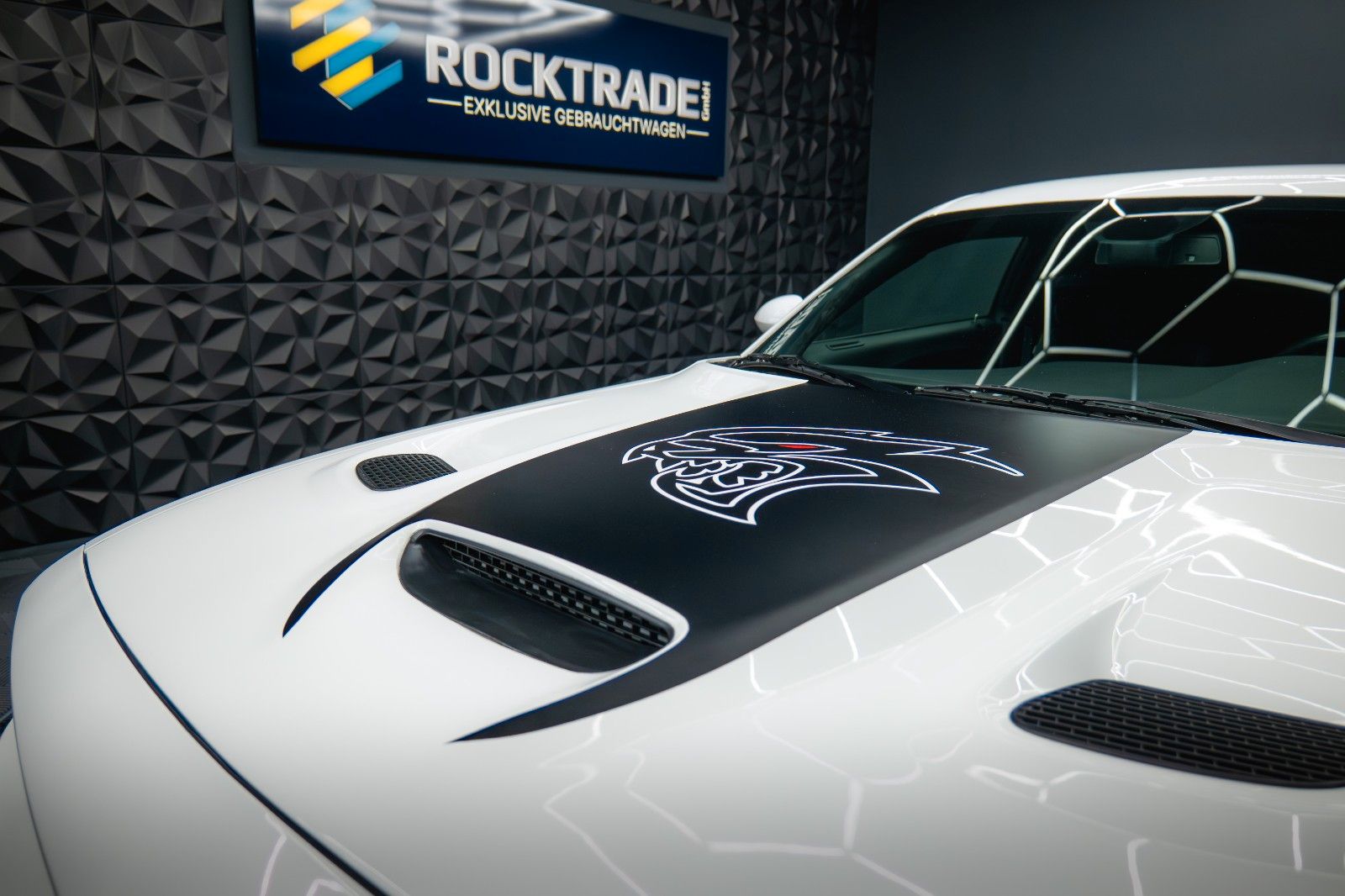 Fahrzeugabbildung Dodge Challenger 6.4 V8 SRT 392 R/T SCAT PACK WIDEBODY