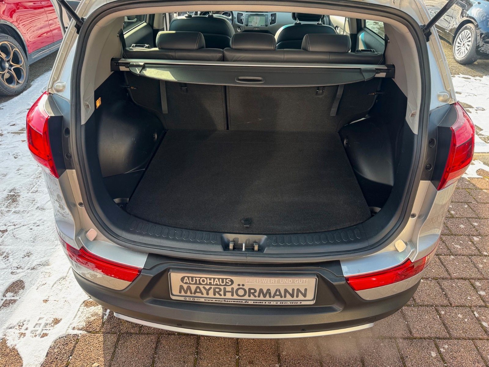 Fahrzeugabbildung Kia Sportage Spirit 4WD NAVI KAMERA SITZHEIZUNG