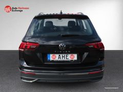VW Tiguan 2.0 TDI Life DSG LED Navi Ahk Rfk ACC 17' VW Tiguan 2.0 TDI Life DSG LED Navi Ahk Rfk ACC 17'