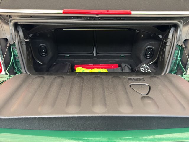 Fahrzeugabbildung MINI Cooper S Cabrio Classic Trim LED+Navi+CarPlay