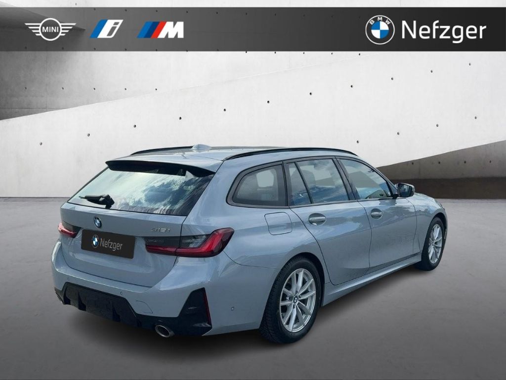 BMW 318 i Touring M-Sport HiFi HUD foto 4