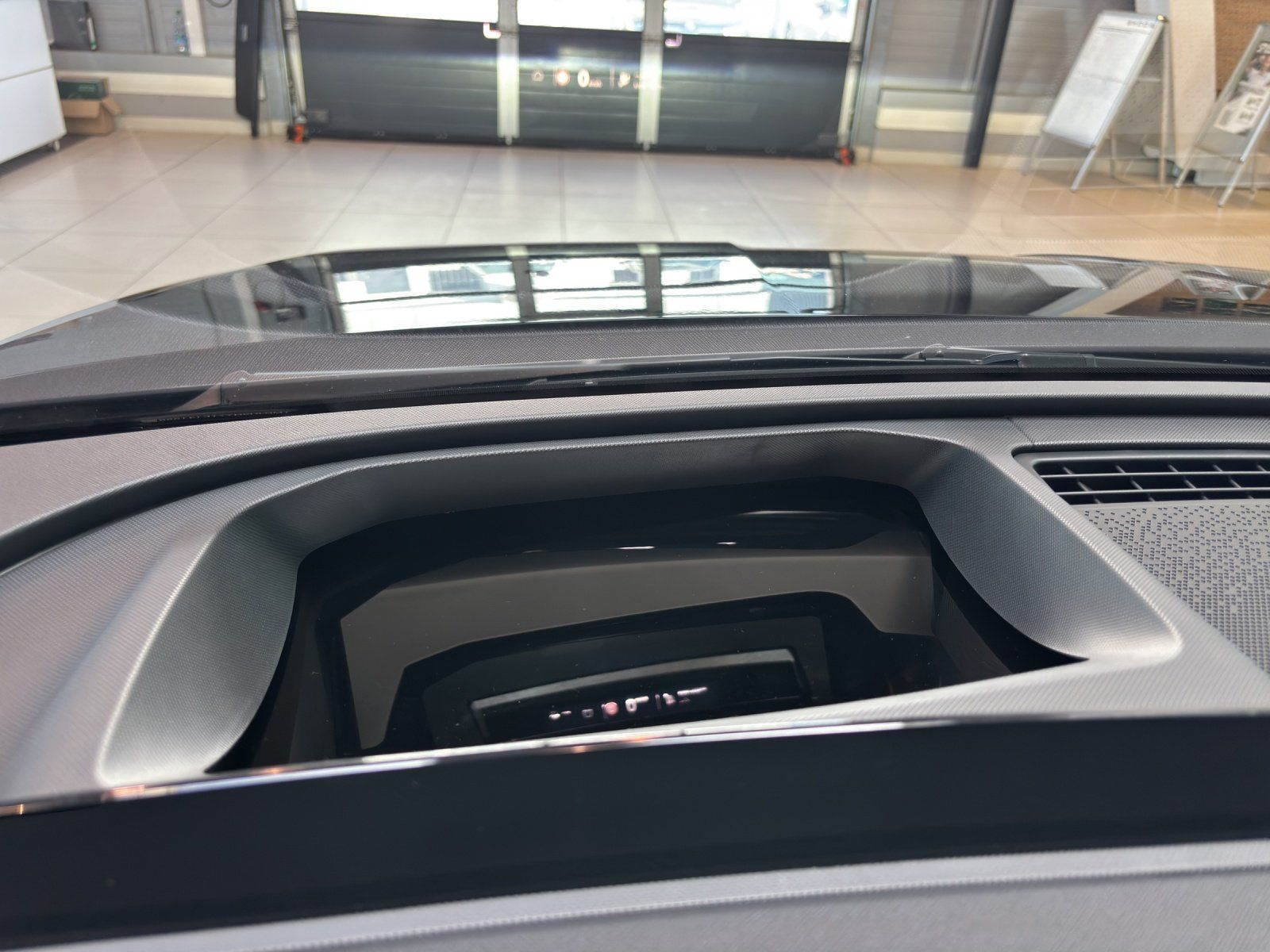 Fahrzeugabbildung SKODA Enyaq 85 MAXX/PANO/AHK/HUD/ACC/360/CANTON