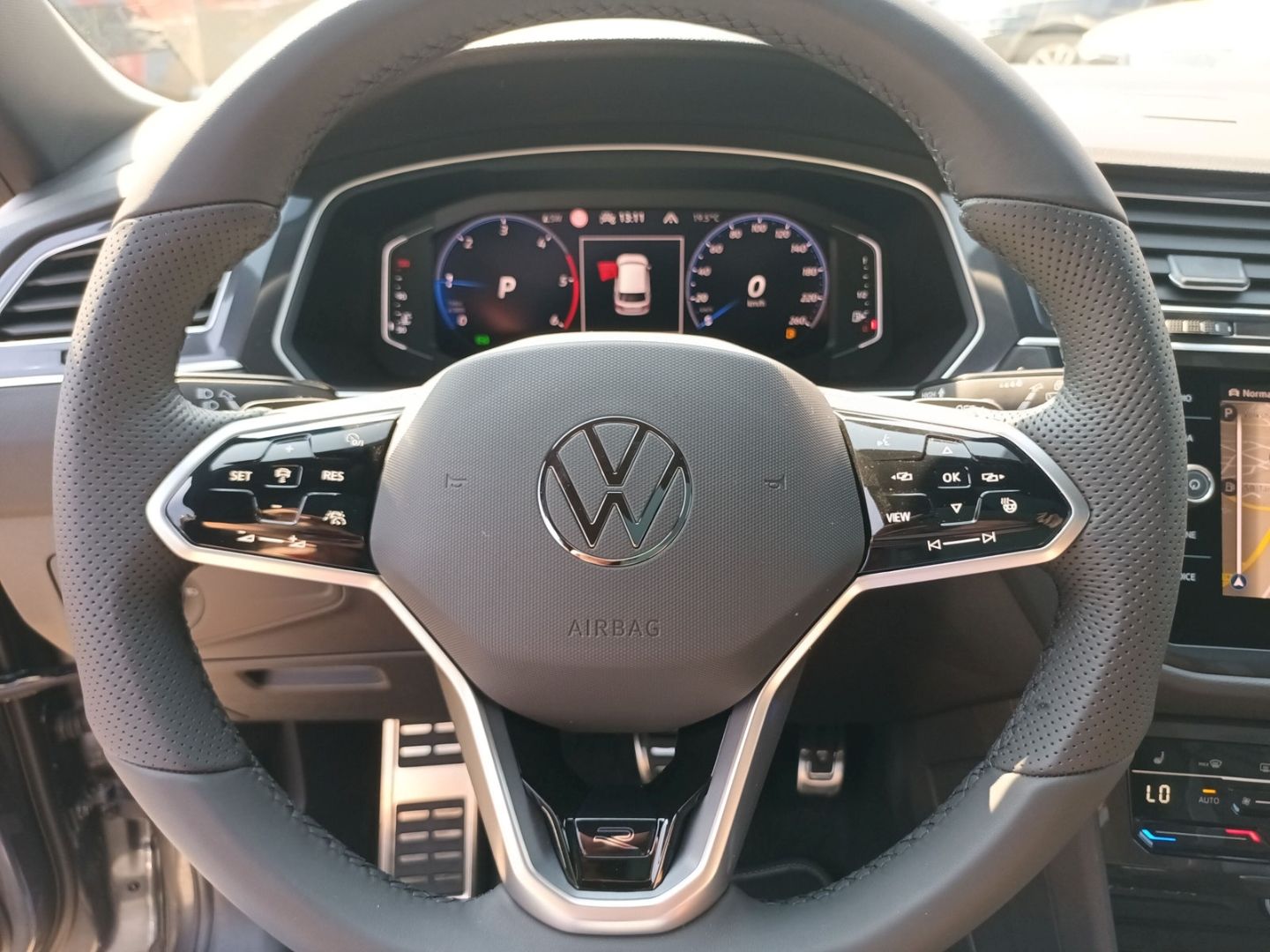 Volkswagen Tiguan Allspace R-Line 4Motion 2.0 TDI Anhängerk foto 12