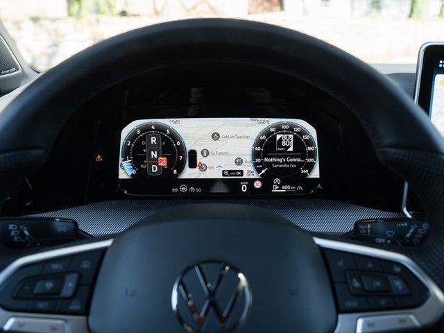 Golf VIII Variant R-Line TSI DSG 4M. Black Style