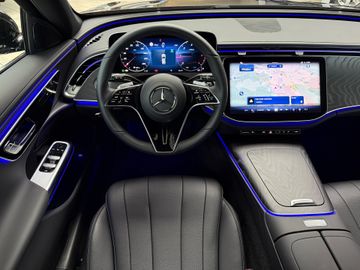 Mercedes E 200 - 11