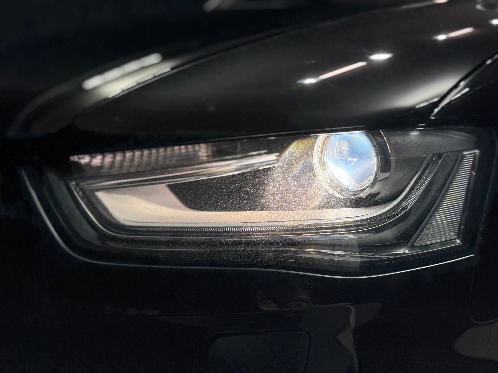 Fahrzeugabbildung Audi A4 Avant 2.0 TDI |1-HAND|S-LINE|NAVI|TÜV 09/26|