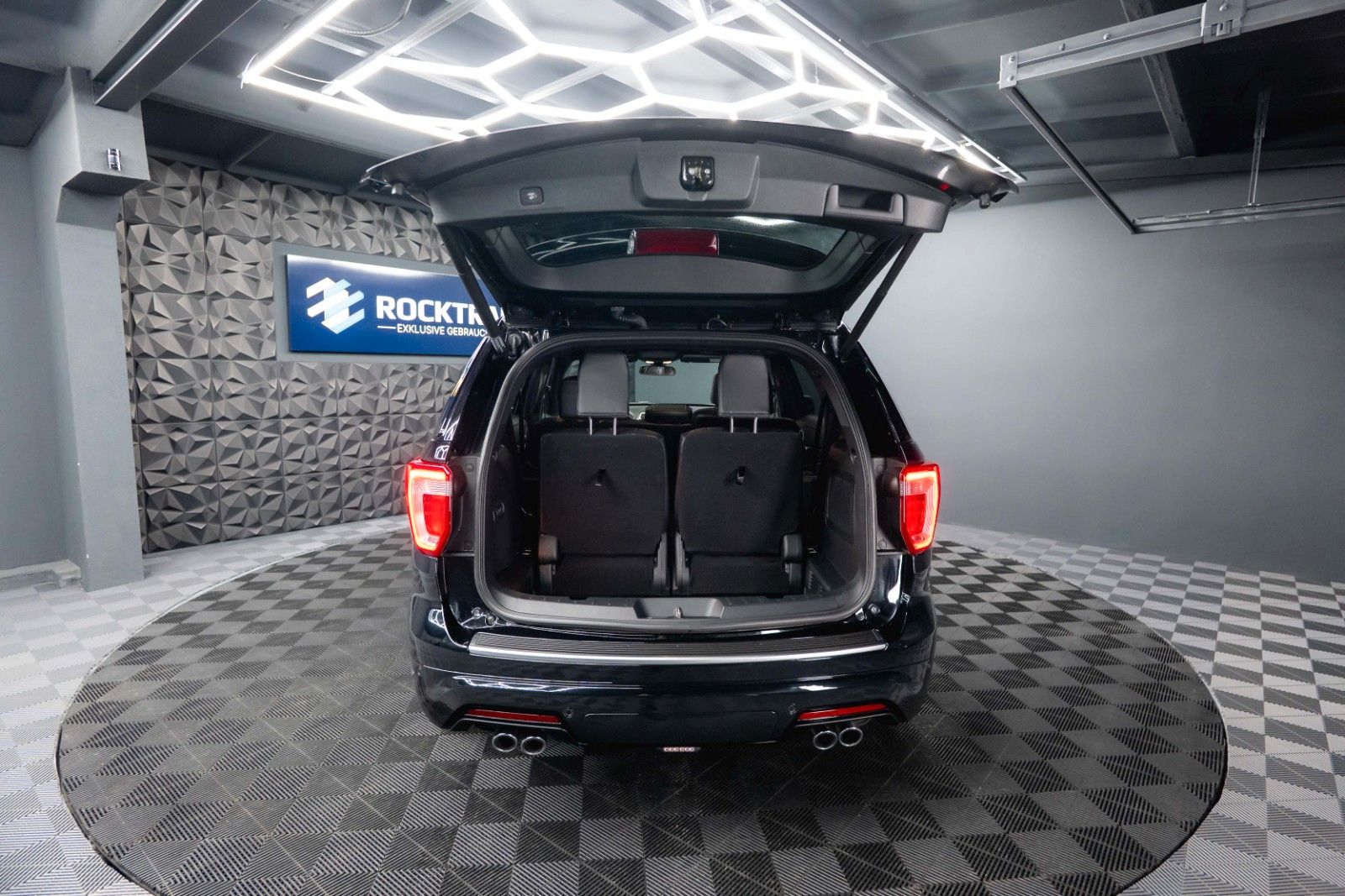 Fahrzeugabbildung Ford Explorer 3.5 V6 4x4 PLATINUM Twin-Turbo EcoBoost