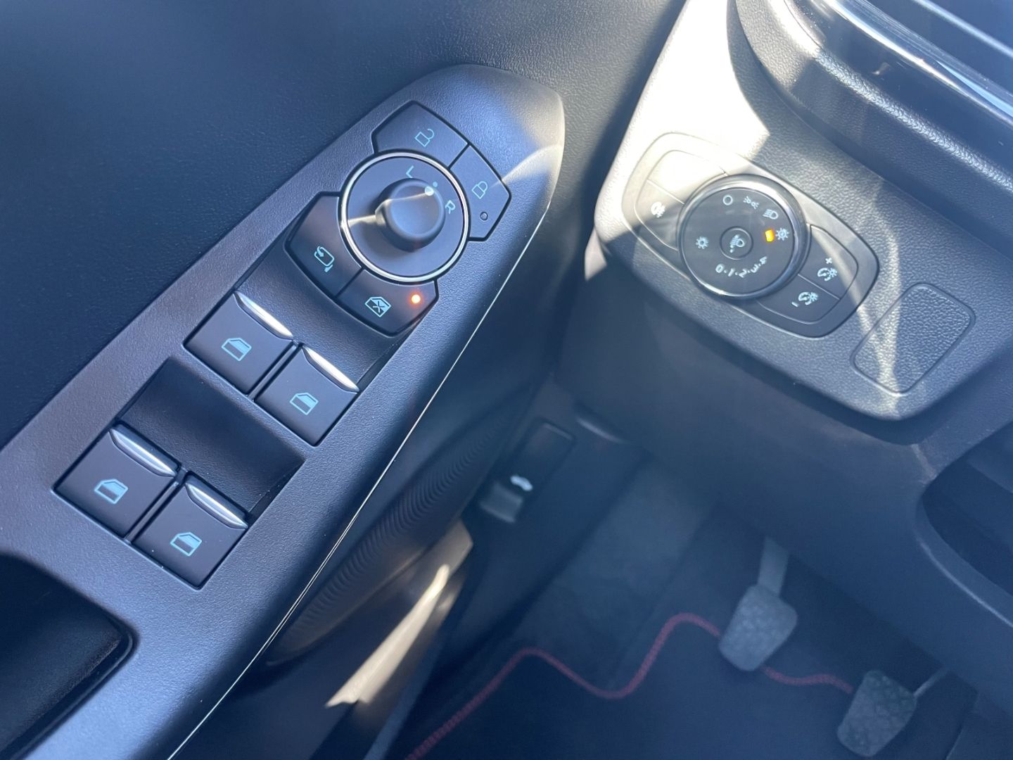 Fahrzeugabbildung Ford Puma ST-Line Mild Hybrid LED Navi Tempomat DAB