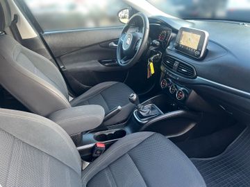 Fiat Tipo Lounge 1,4 T-Jet Lounge