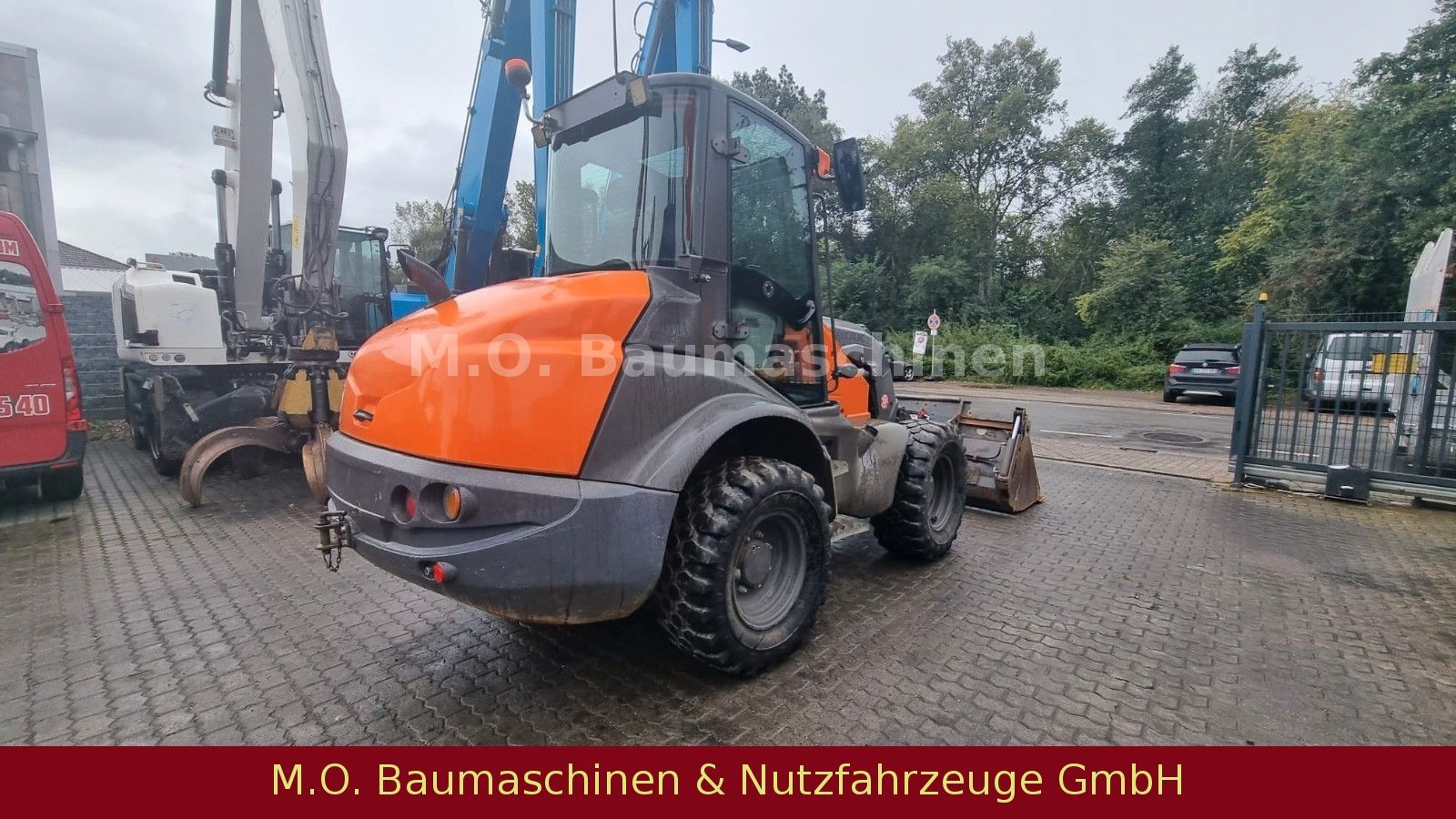 Fahrzeugabbildung MECALAC AS 900 Booster / Klappschaufel /SW/