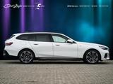 BMW 520d xDrive Touring M Sport AHK PanoDach LiCoPro - BMW 520 Gebrauchtwagen in Bremen