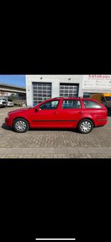 Skoda ZU VERKAUFEN  ŠKODA OCTAVIA COMBI (2006) - Skoda Octavia mit Diesel-Antrieb: Limousine, Combi
