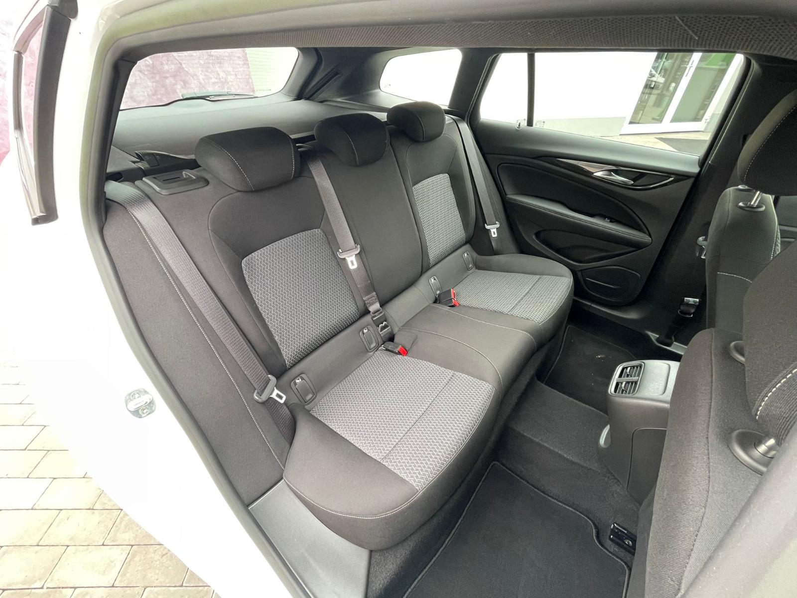 Opel Insignia 2.0 CDTI ST Aut Elegance AHK Nav LED SH