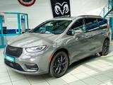 Chrysler Pacifica Limited 3,6 AWD|LEDER|S-PACK|1.HAND - Chrysler aus 2024