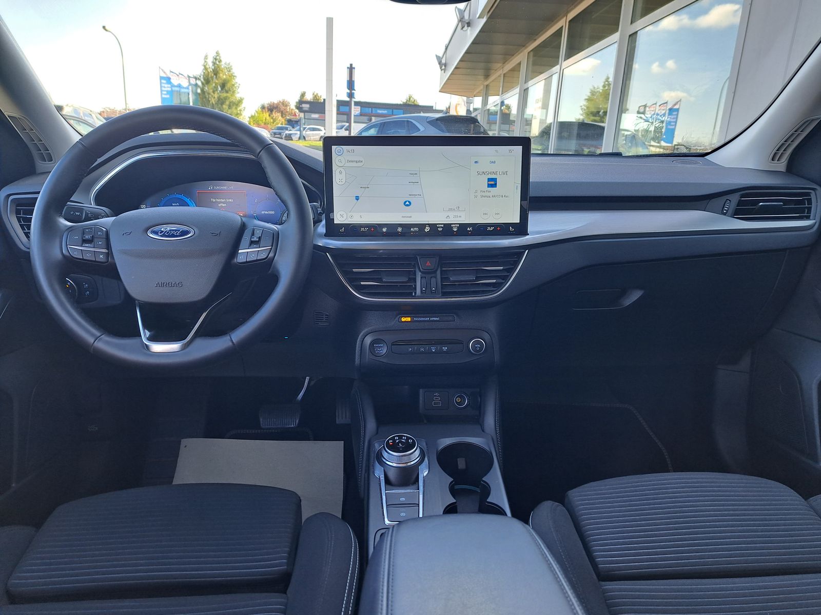 Fahrzeugabbildung Ford Focus Titanium X 1.5 TDCI LED NAVI AUTOMATIK AHK