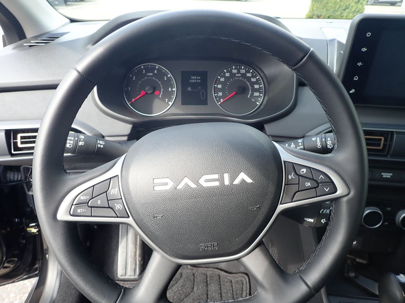 Fahrzeugabbildung Dacia Sandero STEPWAY TCe 90 CVT EXTREME/AUTOMATIK/
