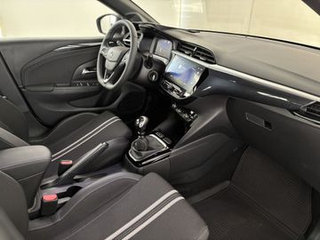 Fotografie des Opel Corsa 1.2 Direct Injection Turbo GS