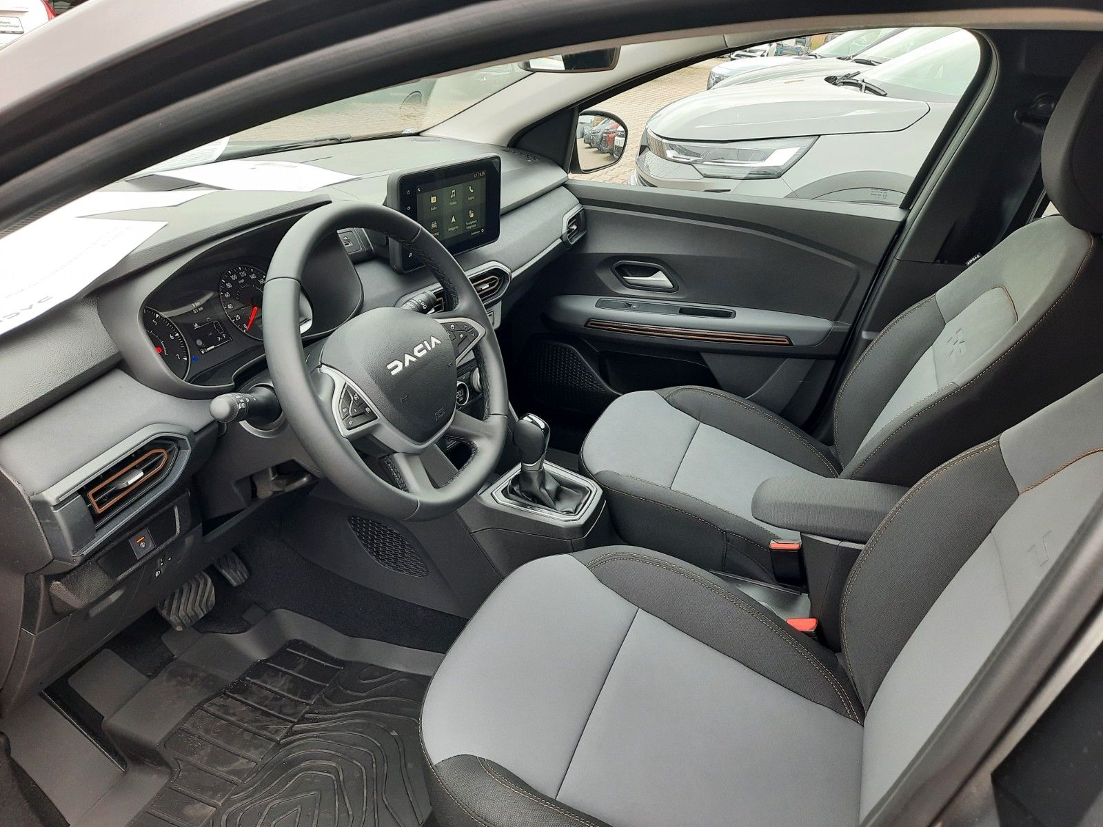 Dacia Sandero - Bild 7