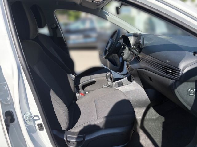 Fahrzeugabbildung Hyundai i20 FL (MY25) 1.0 T-GDI (100 PS) Trend Navi Digi