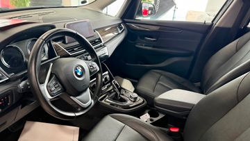 BMW 218 Gran Tourer - 12