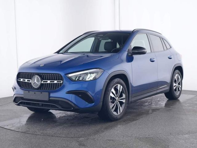 Mercedes-Benz GLA 250 4M+PROGRESSIVE+AHK+NIGHT+SPIEGEL+KAMERA+