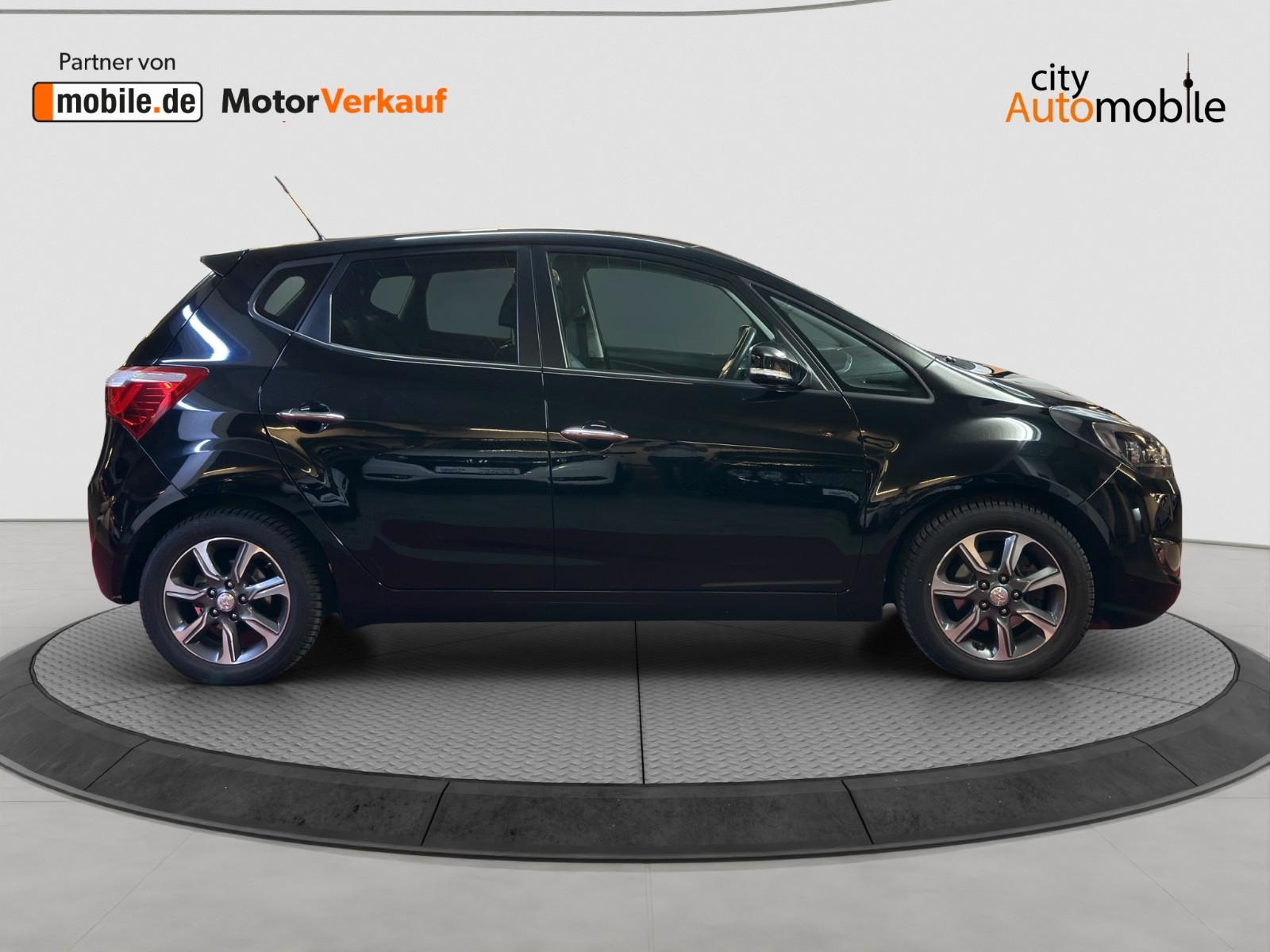 Hyundai ix20 Style/Pano-Dach/Tempomat/Leder/SHZ/PDC