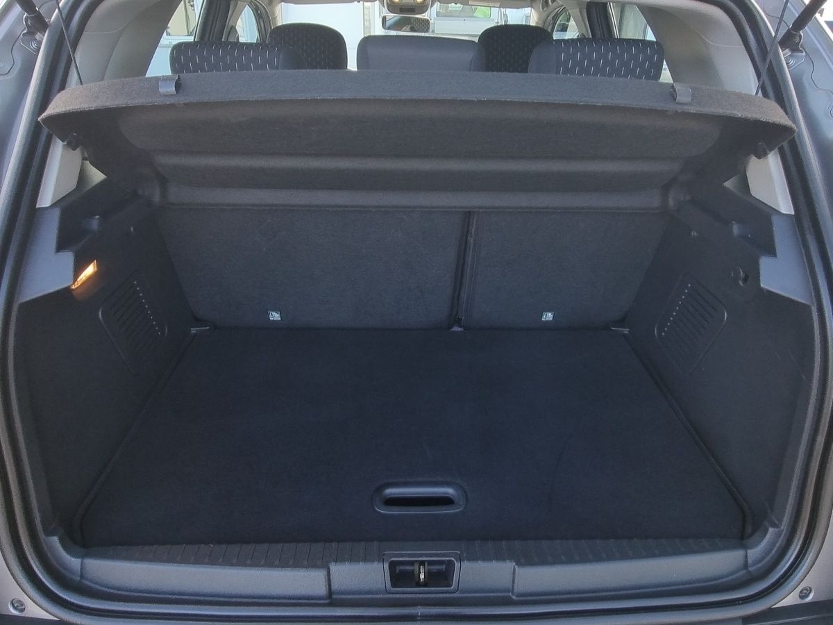 Fahrzeugabbildung Renault Captur Intens TCe 90