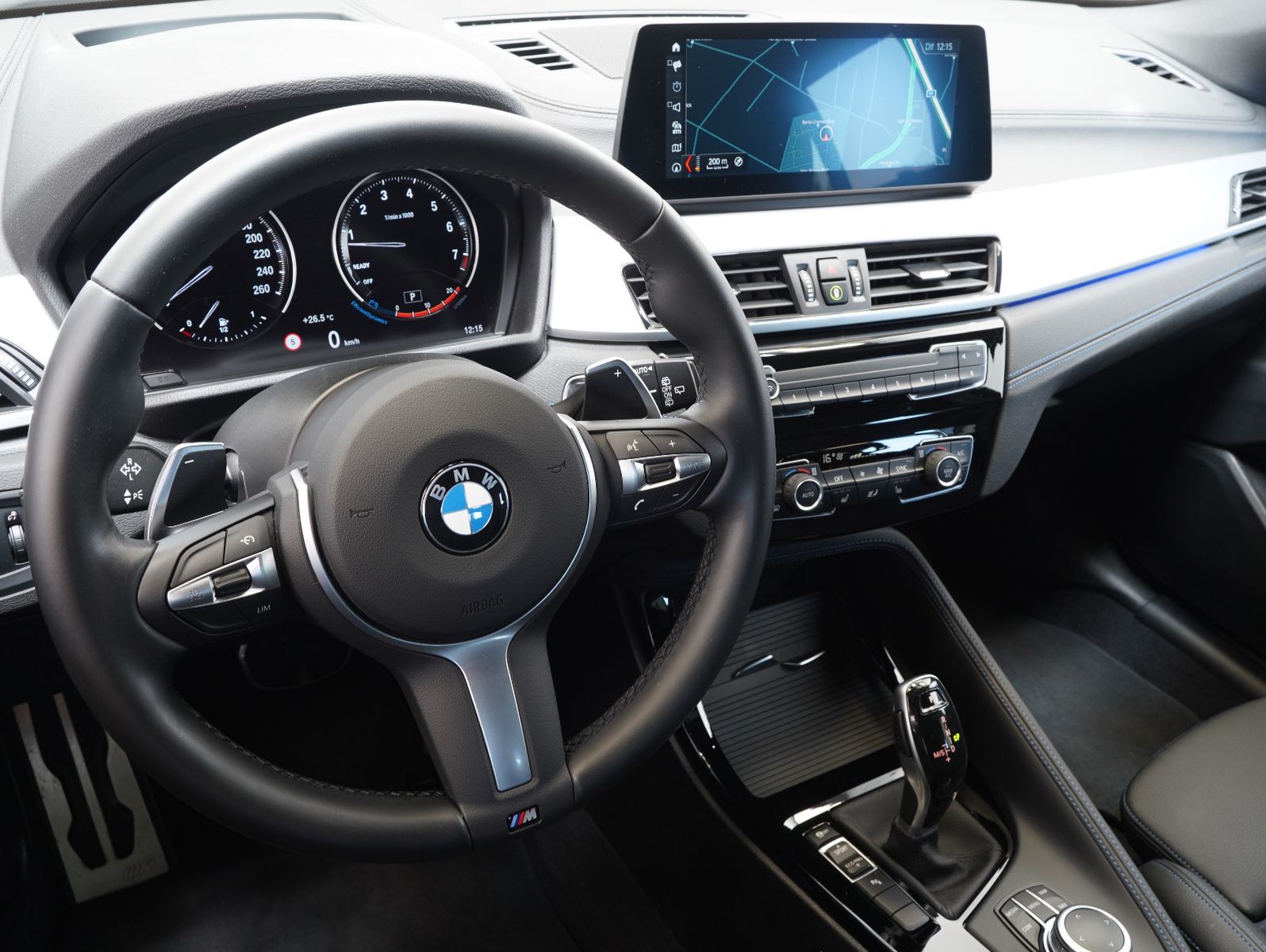 Fahrzeugabbildung BMW X2 sDrive 20 i M Sport LED/HEADUP/KEYLESS/KAMERA
