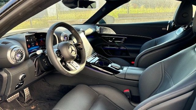 Fahrzeugabbildung Mercedes-Benz SL 63 AMG Roadster 4 Matic +