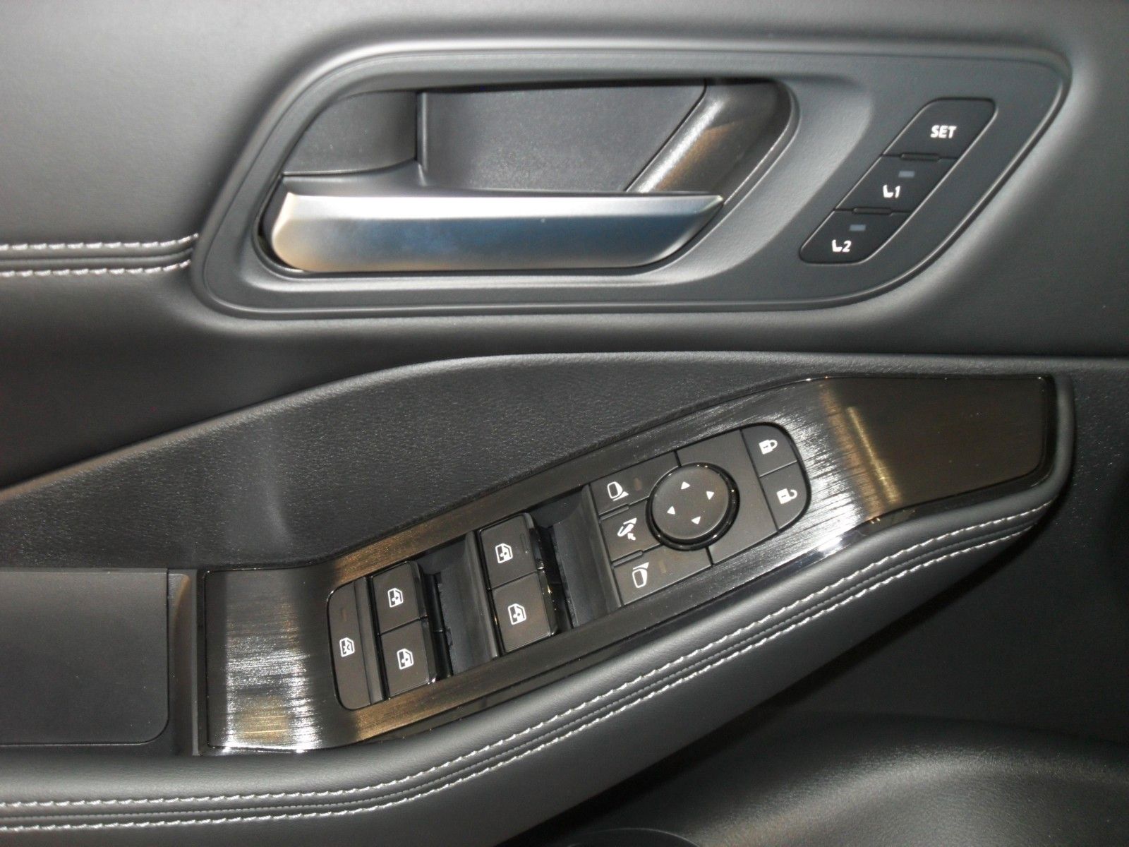 Fahrzeugabbildung Nissan X-Trail N-Connecta | LED | Head UP | Leder