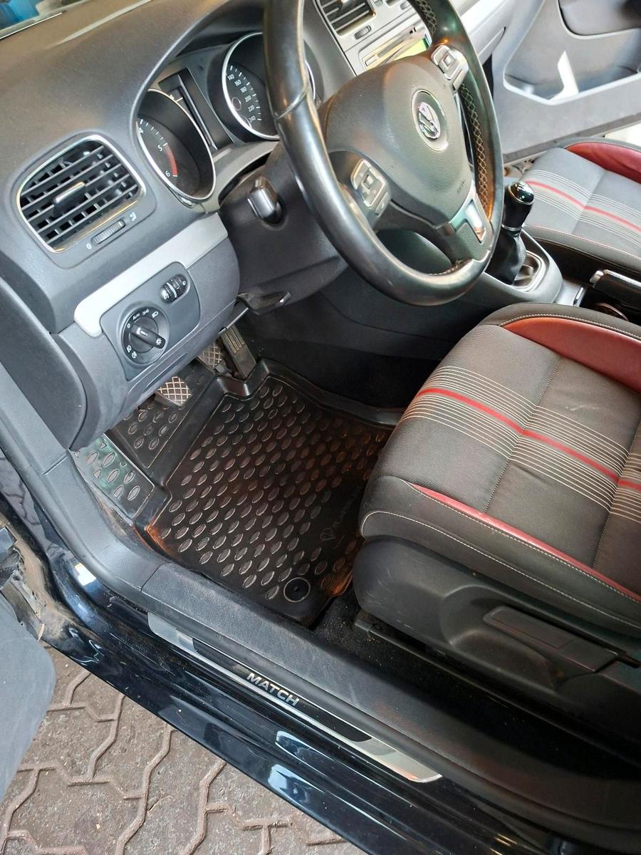 Volkswagen Golf 2012 — photo 9