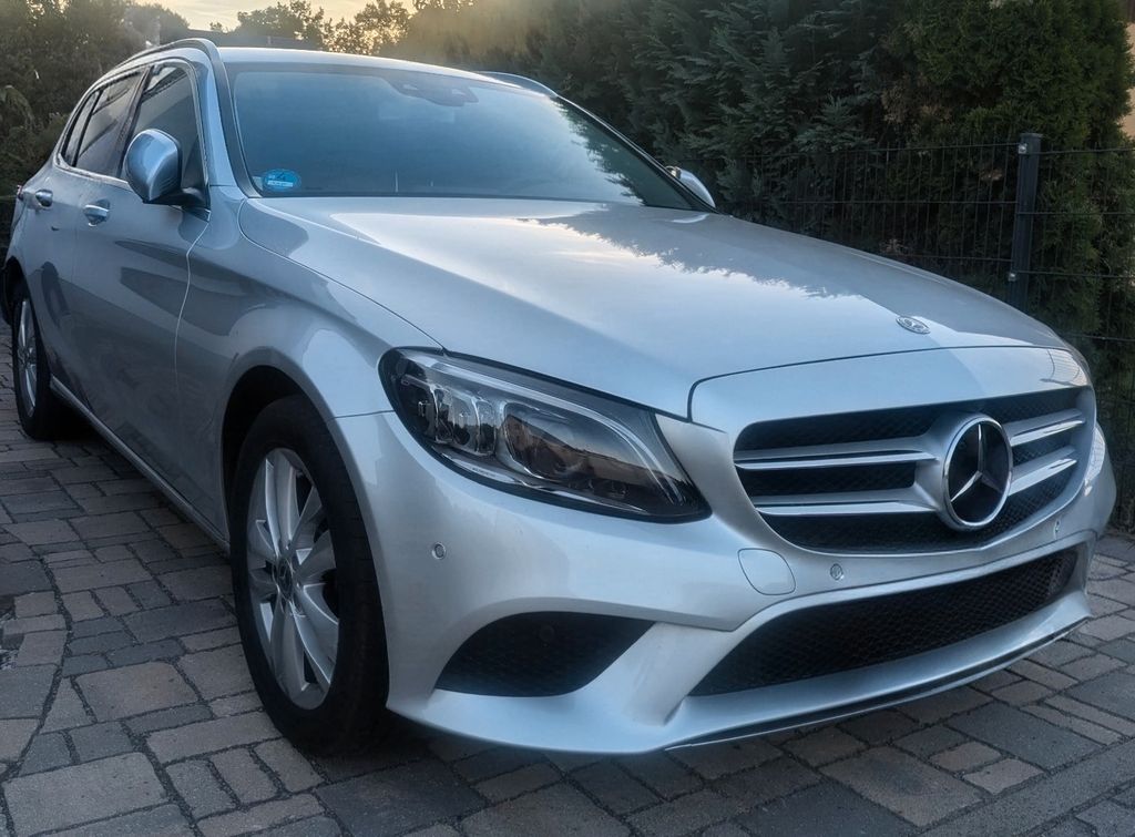 Image of Mercedes-Benz C 300