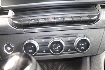 Fotografie 12 des Nissan Townstar DIG-T 130 Kombi L2 N-Connecta 7 Sitze