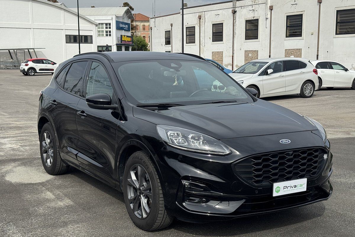 Ford FORD Kuga 2.5 Full Hybrid 190 CV CVT 2WD ST-Line imagem 3