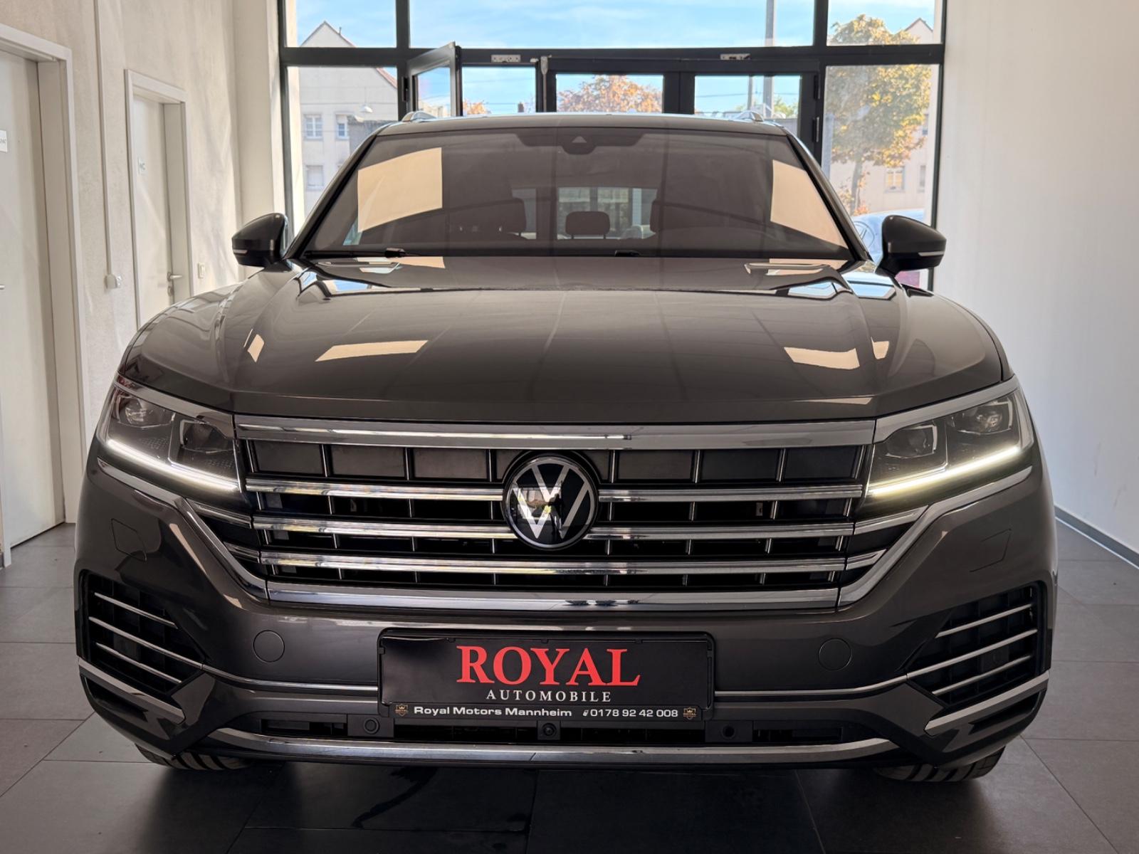 Volkswagen Touareg Elegance 4Motion-1.Hand-ACC-360°-AHK