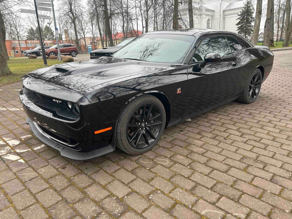 Dodge Challenger