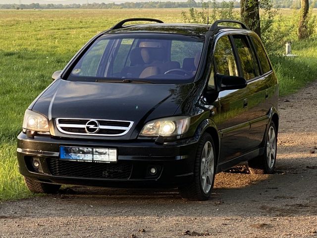 Opel Zafira A 2,2 DTI OPC HU 8/26 fast Vol...