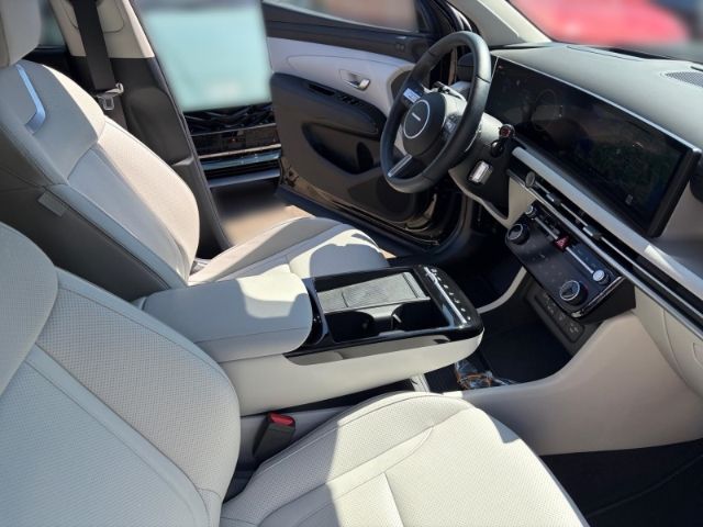 Fahrzeugabbildung Hyundai Tucson FL PHEV (MY25) 1.6 T-GDi (252 PS) 4WD Pri