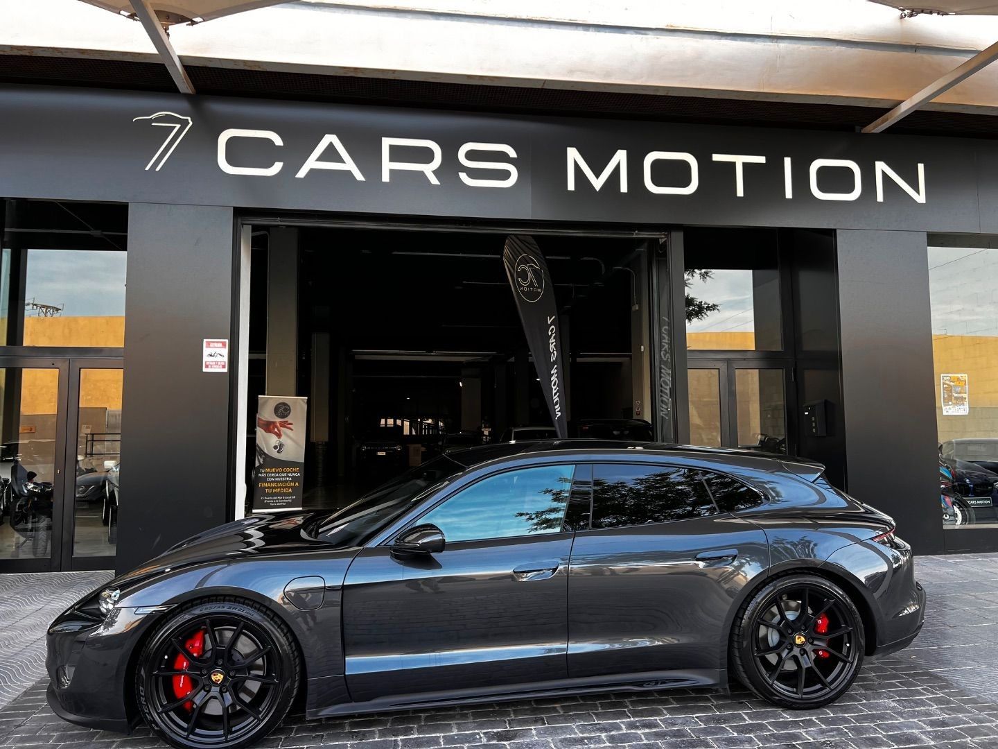 Porsche Taycan GTS Sport Turismo
