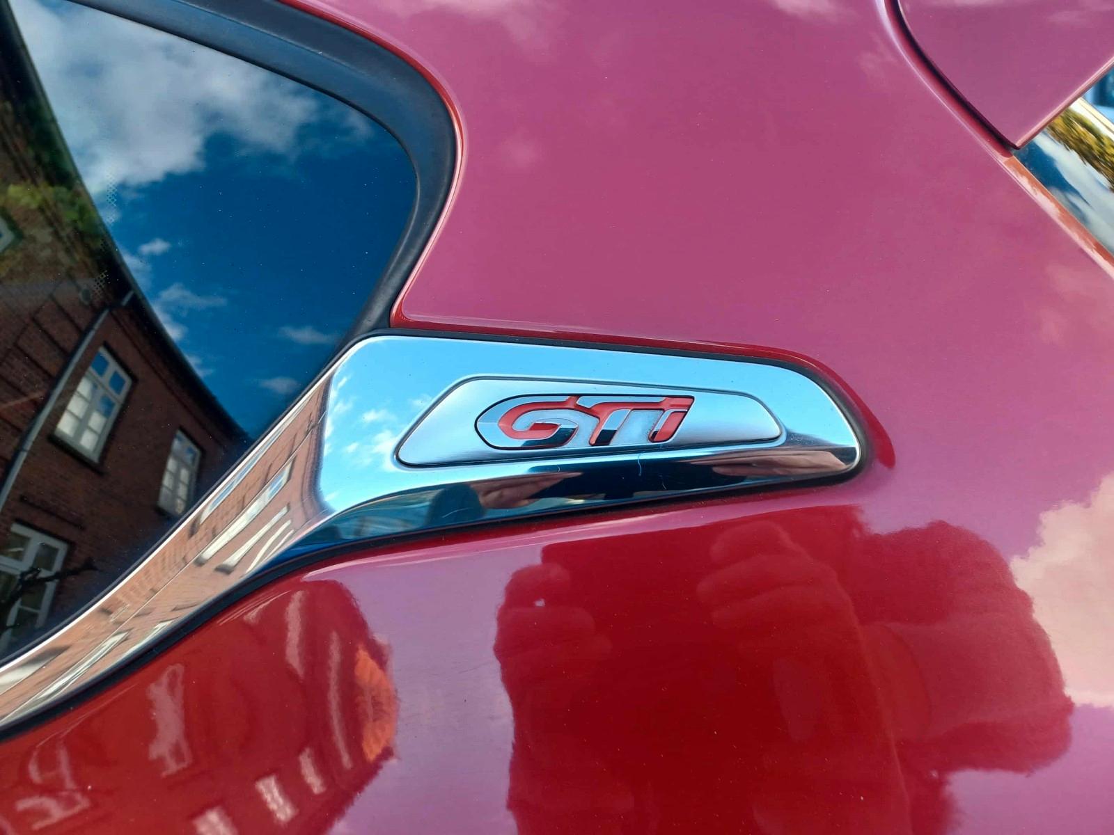 Peugeot 208 1.6 GTi 200 THP GTi