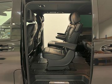 Mercedes V 250 - 6