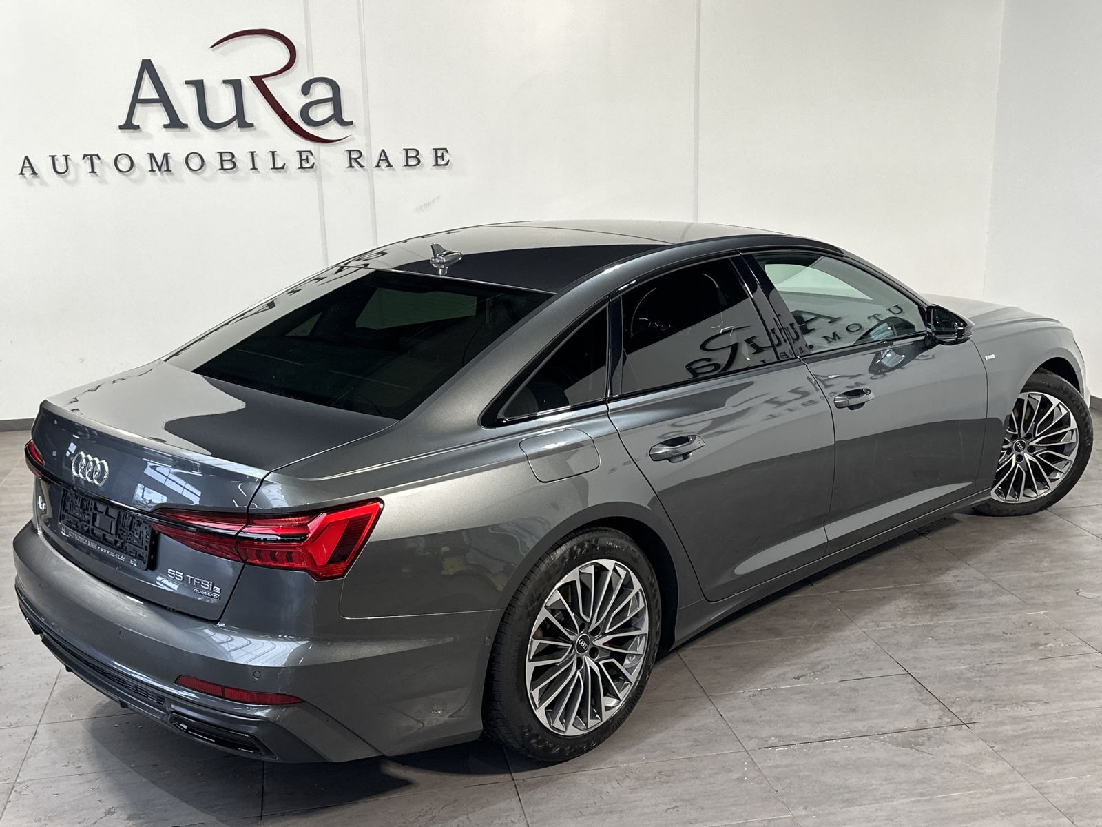 Fahrzeugabbildung Audi A6 55 TFSI e Quattro S-Line NAV+MATRIX+AHK+PANO