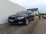Skoda 1.8 TFSI DSG mit Generalüberholtem Motor - Skoda Superb aus 2010: Kombi